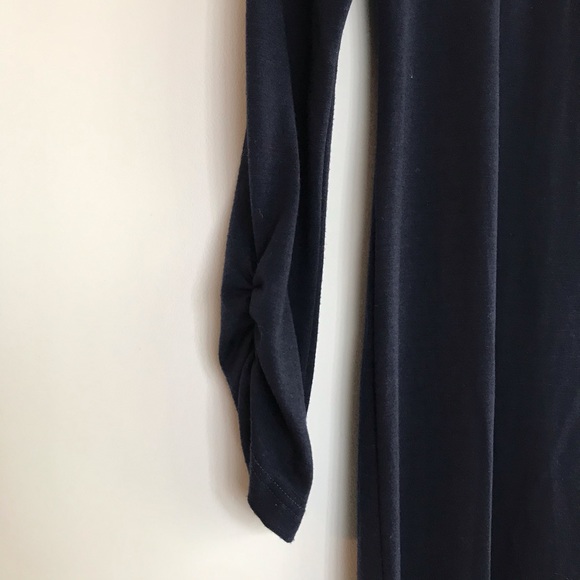 URBAN OUTFITTERS | HIGH-LOW LONG SLEEVE DRESS - Picture 3 of 6